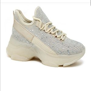 NWT Yoki Vanya shoes. Size 8